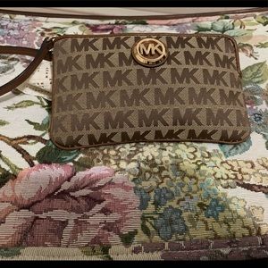Michael Kors Wristlet